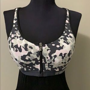 Victoria Sport Knockout Sport Bra